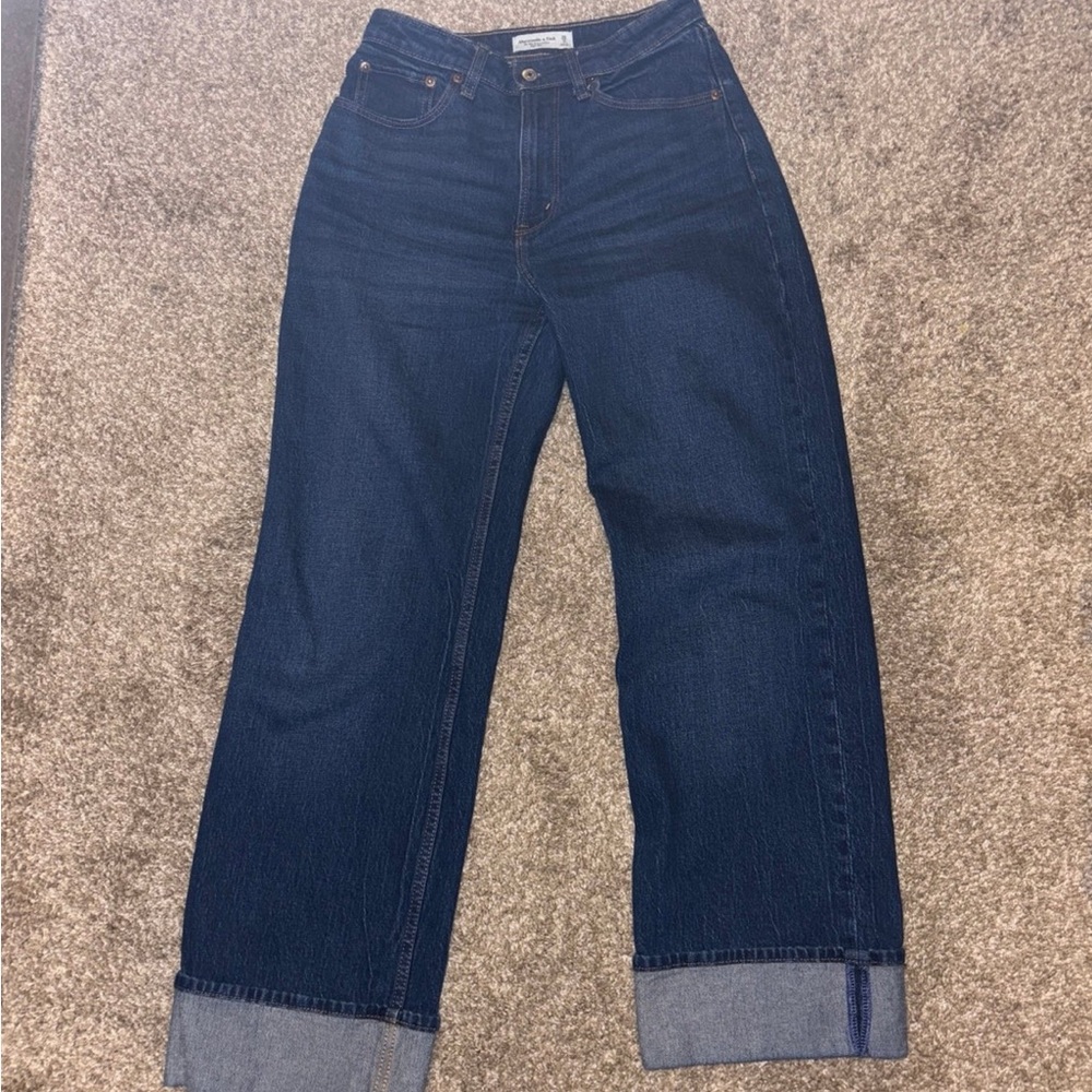 Abercrombie & Fitch The 90’s Relaxed Jean High Rise 26/2R